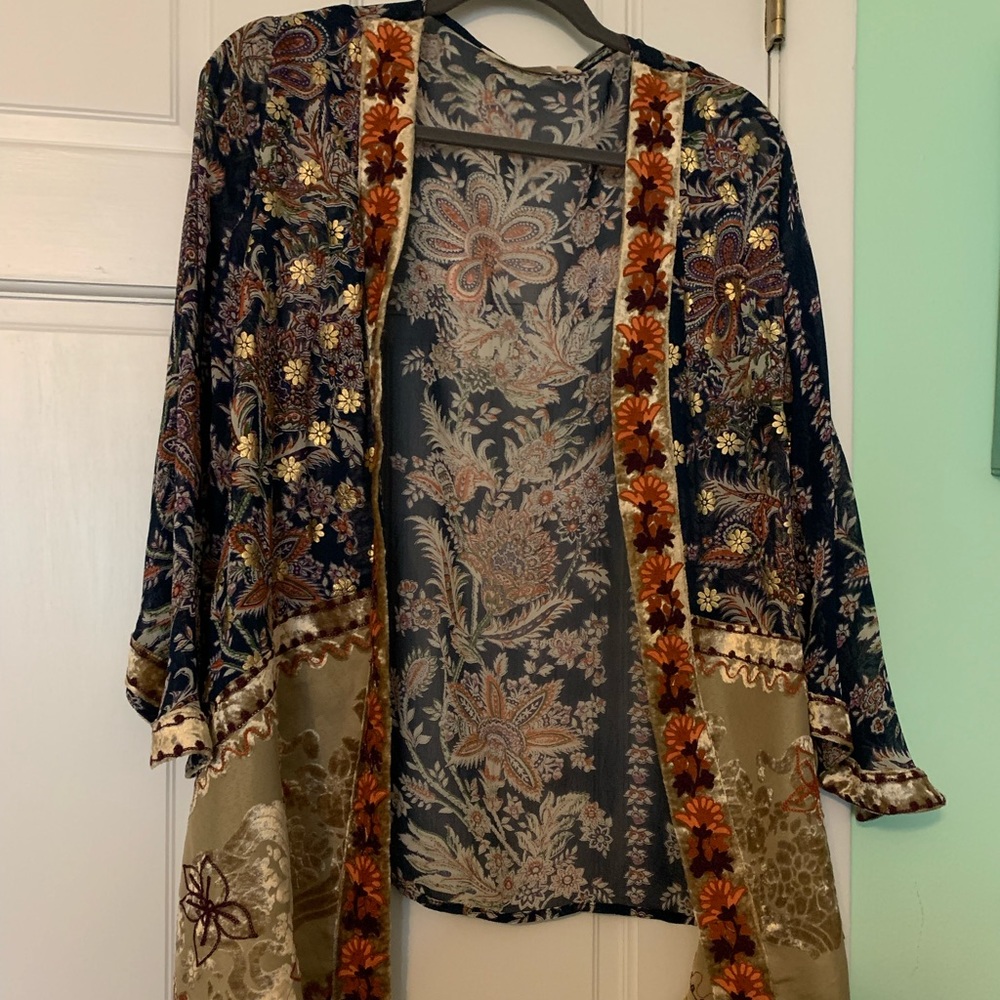 Soft Surroundings floral kimono